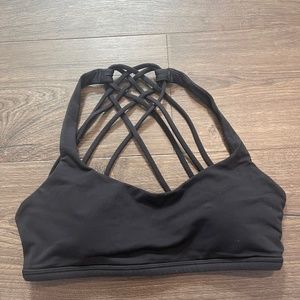 Lululemon Free to Be Bra